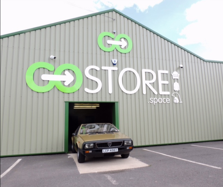 gostore-front-sign gostore-front-sign